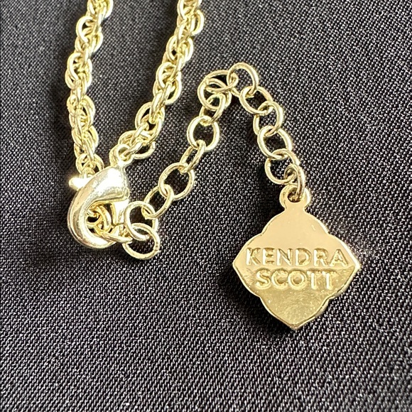 Kendra Scott NWOT genuine mother of pearl  & goldtone necklace w/ chain & bag - Picture 4 of 5